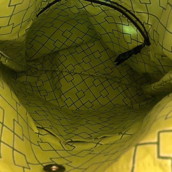 Vera Bradley Large Shoulder Bag! - Picture 6 of 9